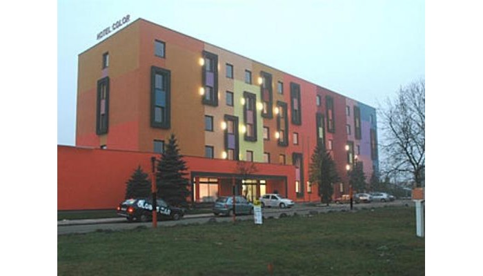 Color Hotel poza 0