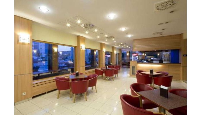 Hotel Bratislava poza 7