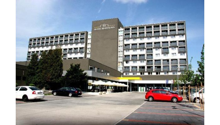 Hotel Bratislava poza 9