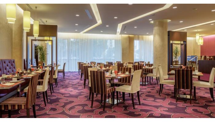 Hotel Doubletree By Hilton Bratislava poza 0