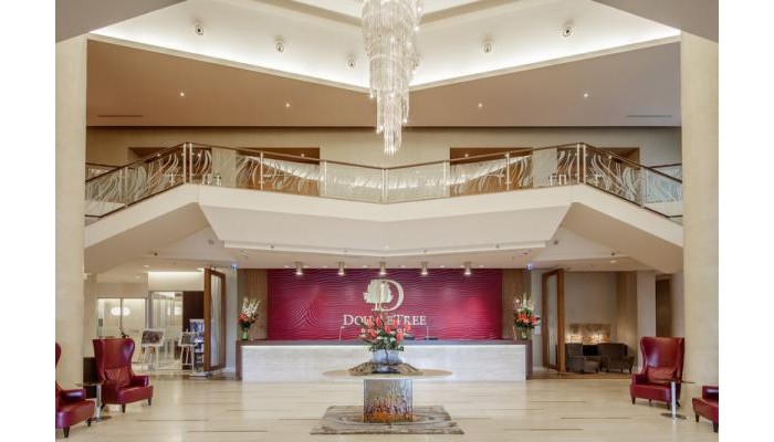 Hotel Doubletree By Hilton Bratislava poza 6